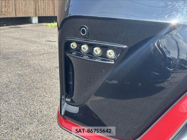 Nissan NOTE 2017-06 8100930-23