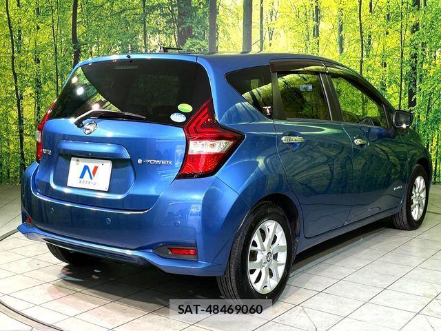Nissan NOTE 2018-08 8100918-16