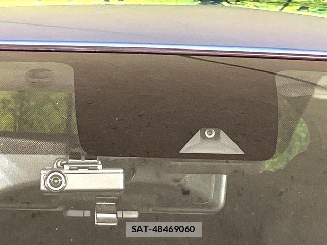 Nissan NOTE 2018-08 8100918-2