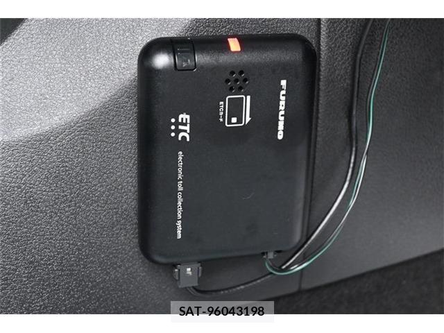 Nissan NOTE 2022-04 8100915-12