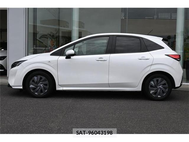 Nissan NOTE 2022-04 8100915-1