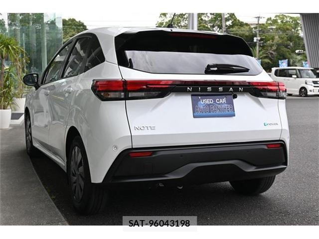 Nissan NOTE 2022-04 8100915-2