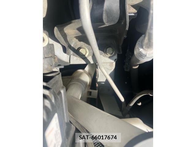 Nissan NOTE 2014-07 8100963-19