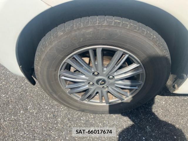 Nissan NOTE 2014-07 8100963-2