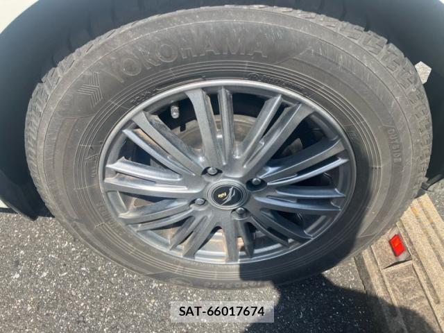 Nissan NOTE 2014-07 8100963-3