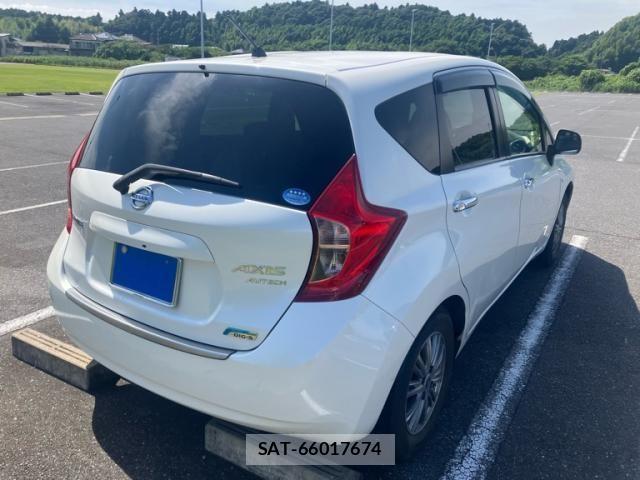 Nissan NOTE 2014-07 8100963-5