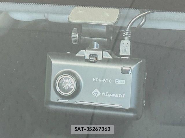 Nissan NOTE 2014-01 8100939-5