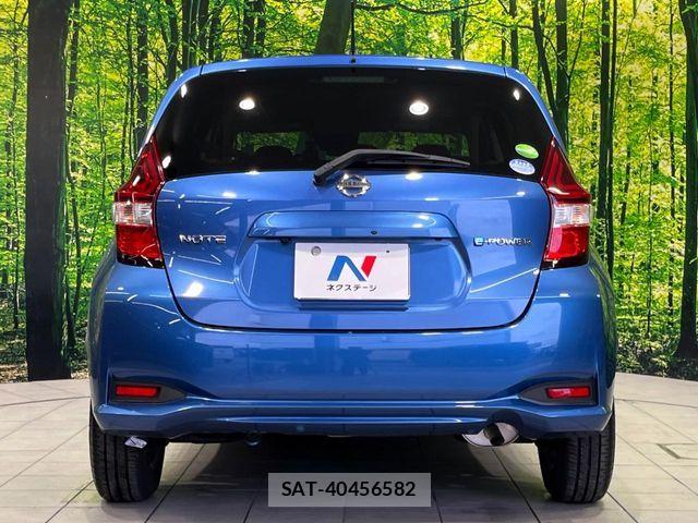Nissan NOTE 2018-01 8100933-14