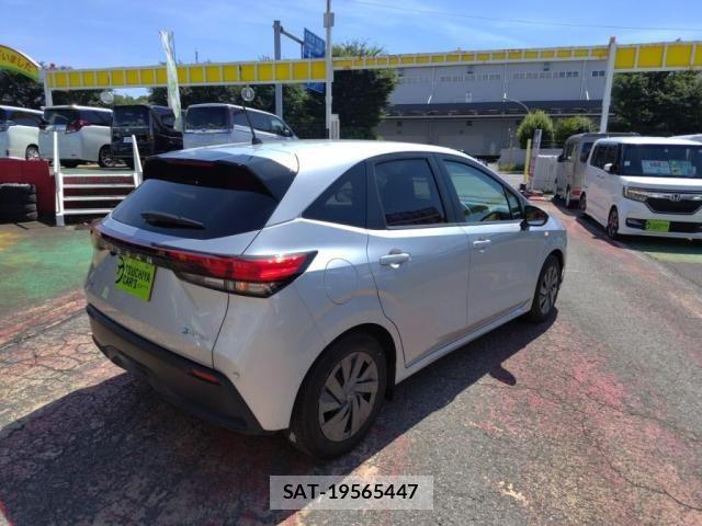 Nissan NOTE 2022-02 8100913-10