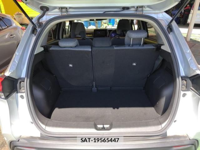 Nissan NOTE 2022-02 8100913-23