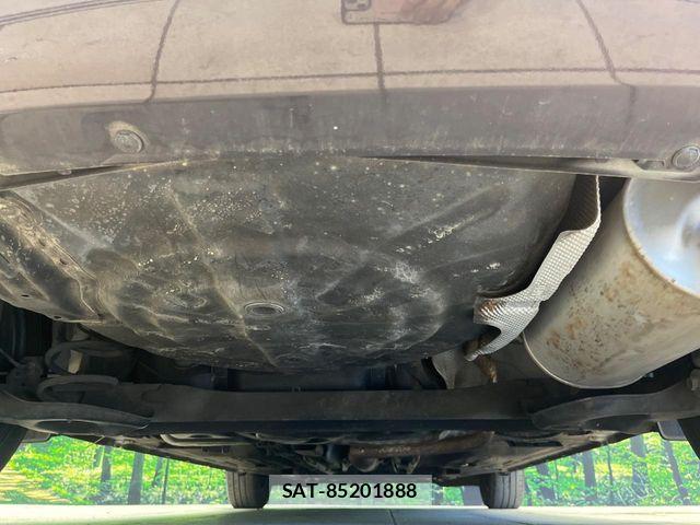 Nissan NOTE 2013-06 8131705-18