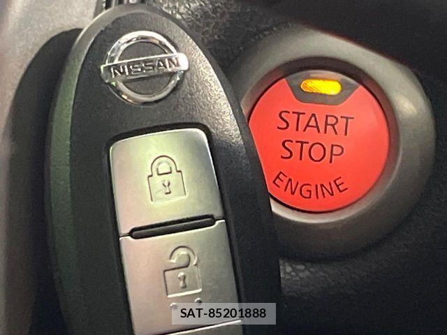 Nissan NOTE 2013-06 8131705-5
