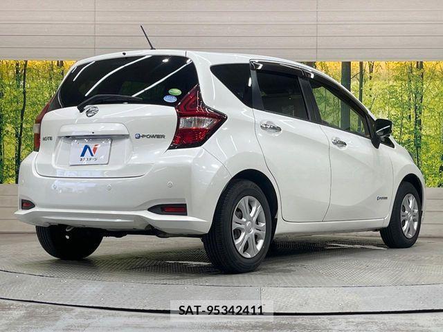 Nissan NOTE 2017-09 8131692-16