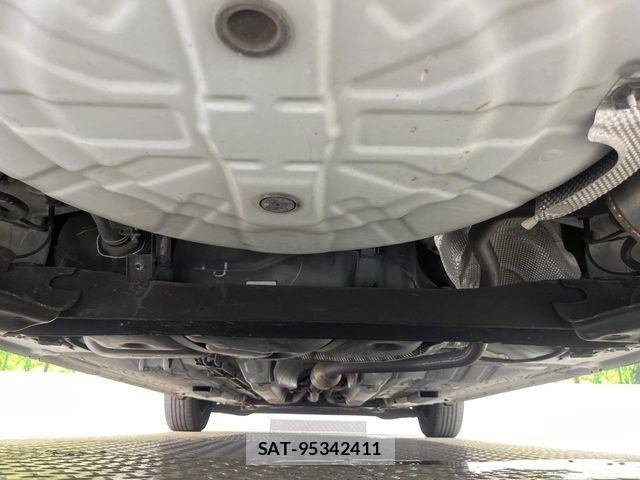 Nissan NOTE 2017-09 8131692-18