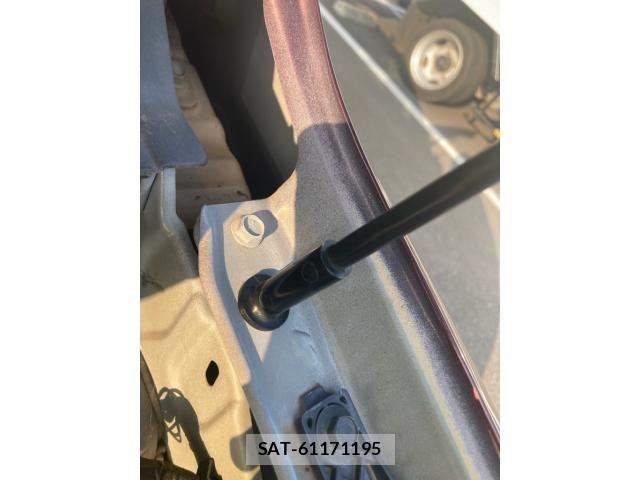 Nissan NOTE 2016-02 8131711-27