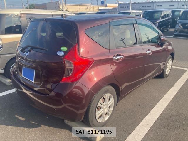 Nissan NOTE 2016-02 8131711-2