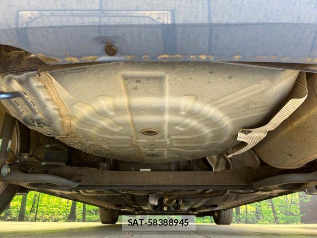 Nissan NOTE 2017-06 8131688-18