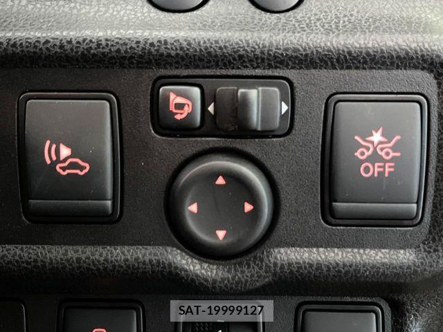 Nissan NOTE 2019-04 8131695-5