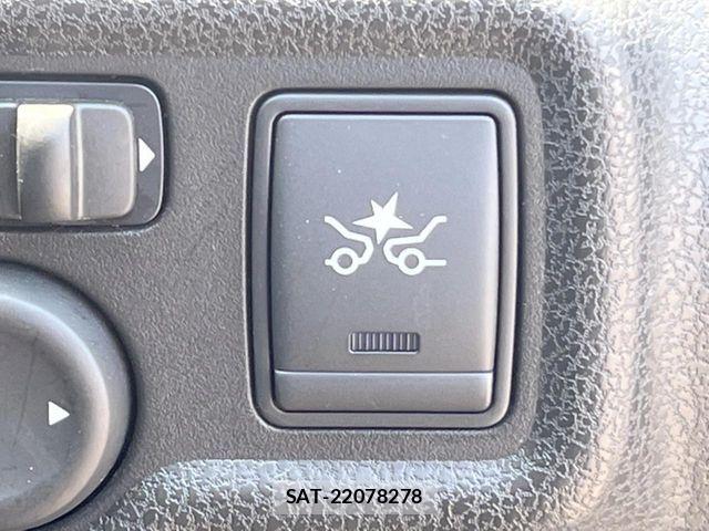 Nissan NOTE 2014-12 8131704-4