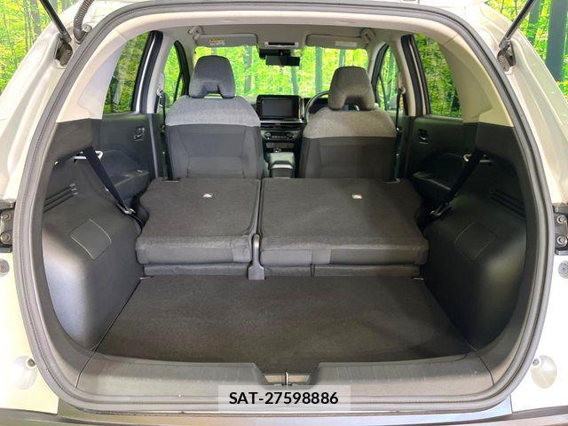 Nissan NOTE 2021-12 8131687-9
