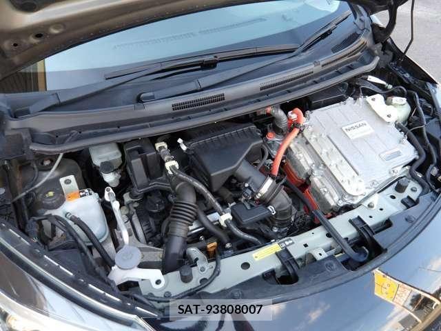Nissan NOTE 2017-11 8131699-7