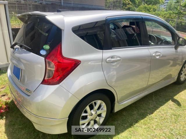 Nissan NOTE 2015-12 8131706-7