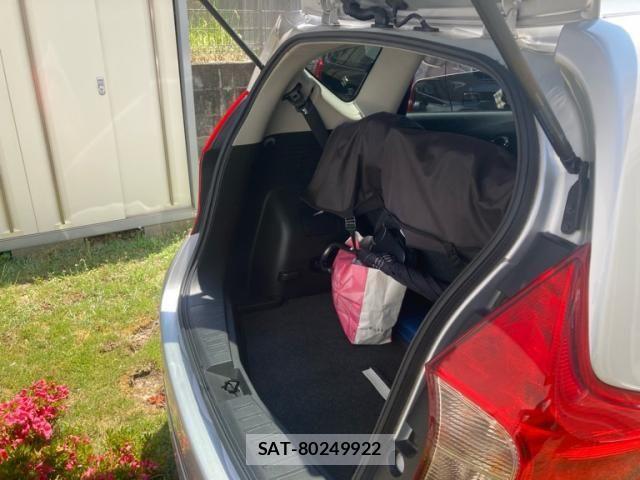 Nissan NOTE 2015-12 8131706-8