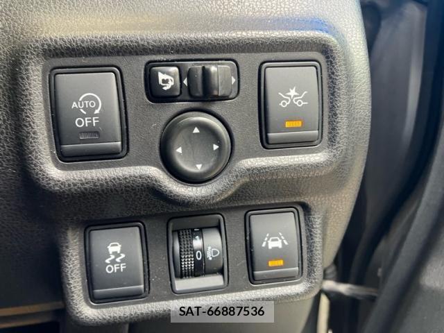 Nissan NOTE 2016-11 8131715-10