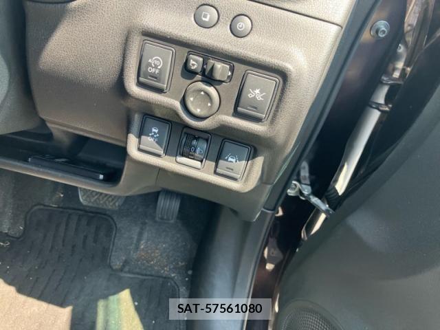 Nissan NOTE 2014-09 8131714-12