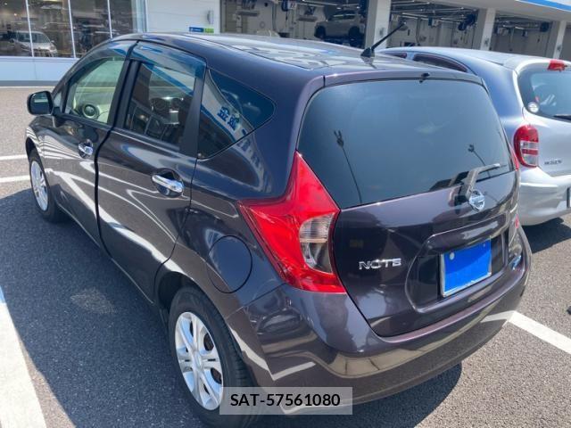 Nissan NOTE 2014-09 8131714-5