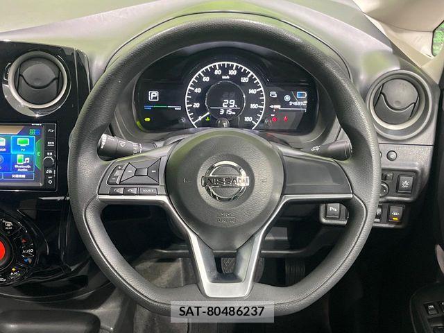 Nissan NOTE 2018-11 8131701-11