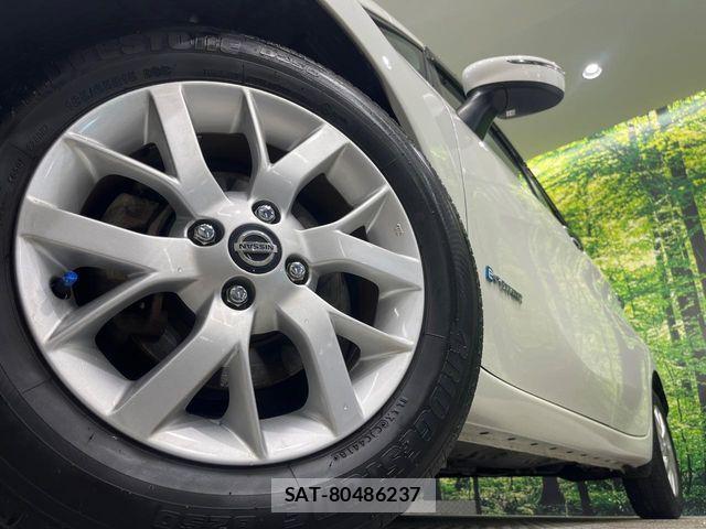 Nissan NOTE 2018-11 8131701-13