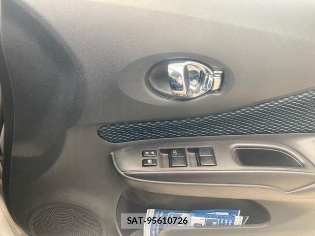 Nissan NOTE 2012-09 8131713-14