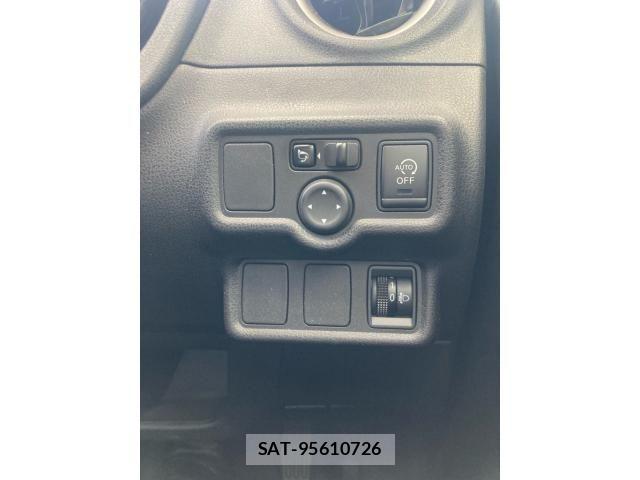 Nissan NOTE 2012-09 8131713-21