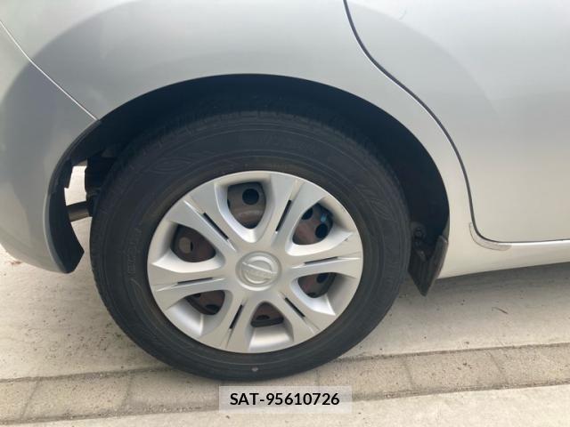 Nissan NOTE 2012-09 8131713-4
