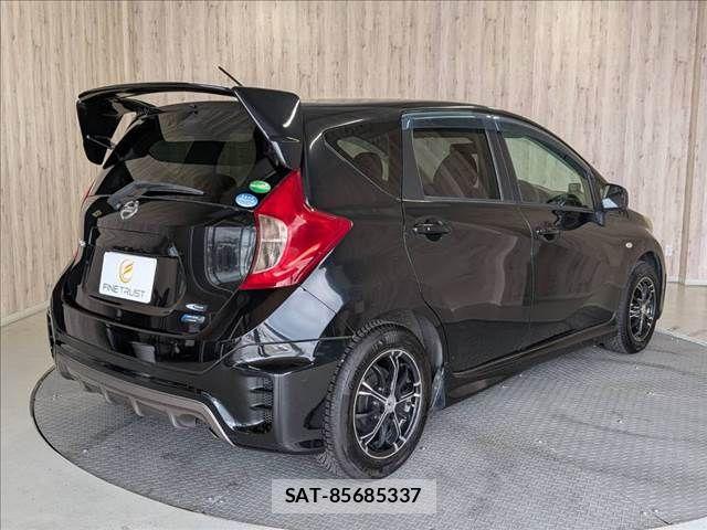 Nissan NOTE 2013-08 8131712-17