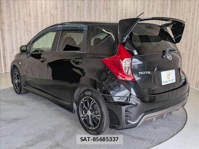 Nissan NOTE 2013-08 8131712-18