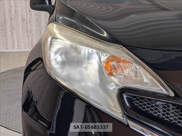 Nissan NOTE 2013-08 8131712-22