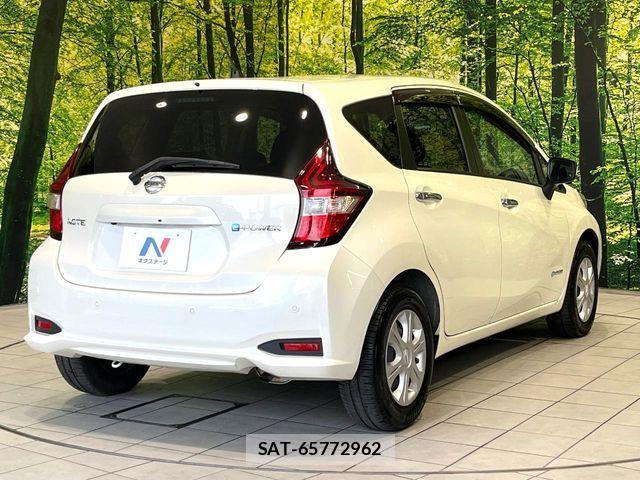 Nissan NOTE 2017-09 8131693-16