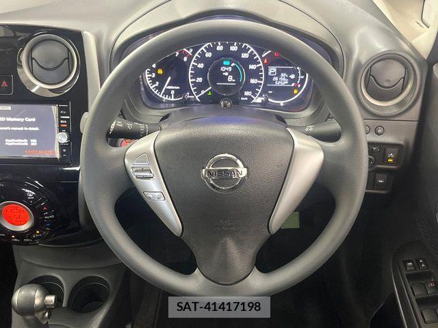 Nissan NOTE 2015-12 8146365-10