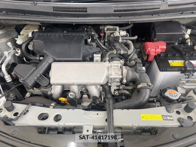 Nissan NOTE 2015-12 8146365-17