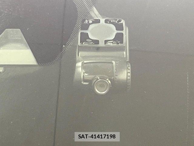 Nissan NOTE 2015-12 8146365-4