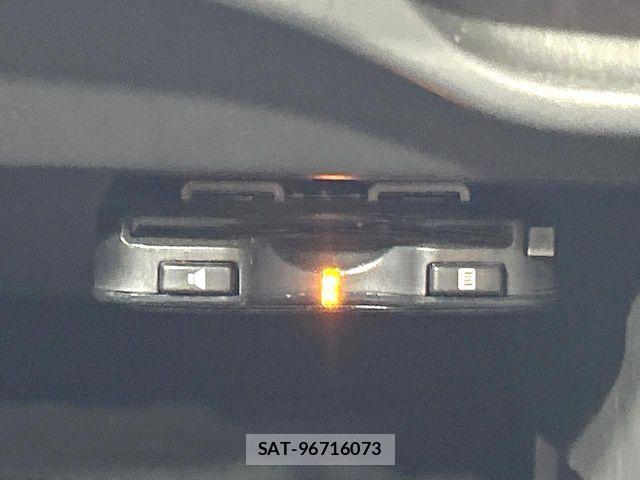 Nissan NOTE 2013-04 8146366-2