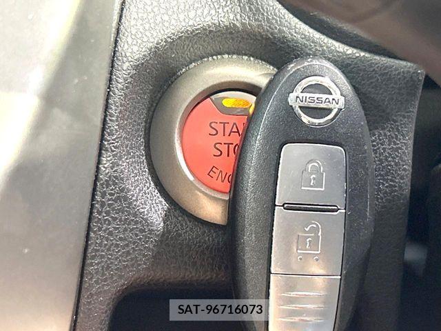 Nissan NOTE 2013-04 8146366-4