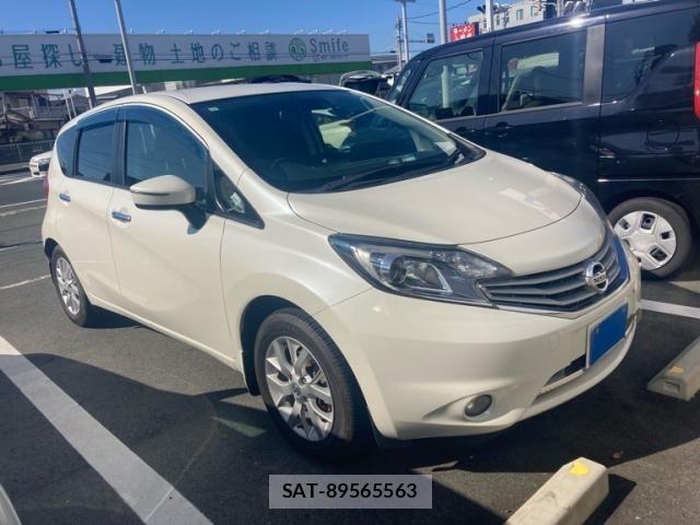 Nissan NOTE 2015-08 8146367-0