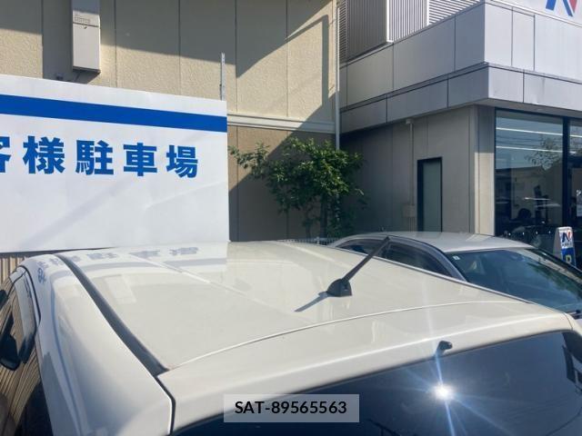 Nissan NOTE 2015-08 8146367-11
