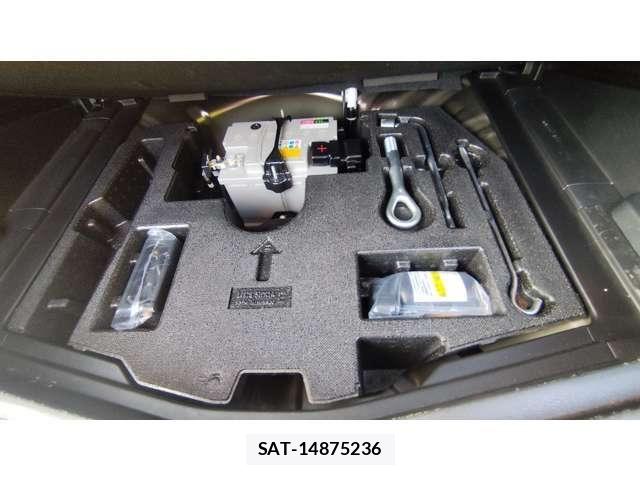Nissan NOTE 2017-09 8158941-18