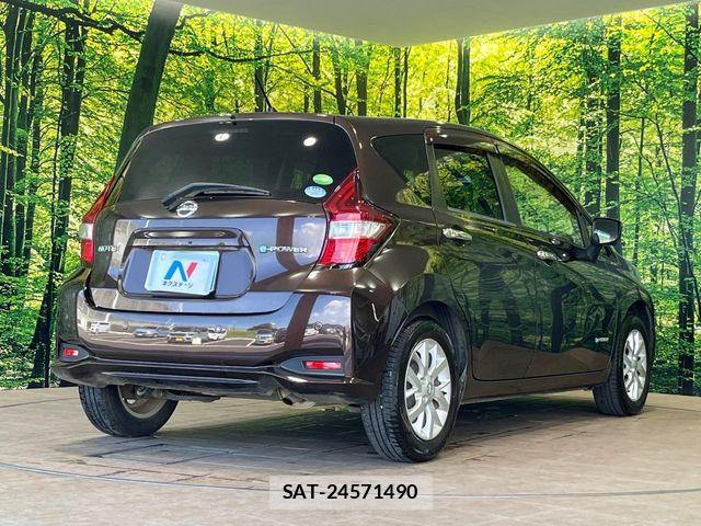 Nissan NOTE 2017-07 8158943-16