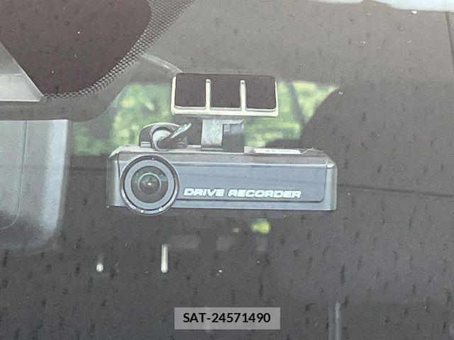 Nissan NOTE 2017-07 8158943-5