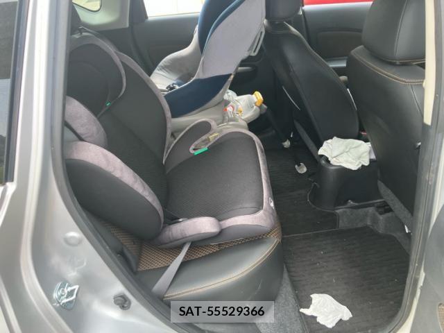 Nissan NOTE 2016-03 8158942-16